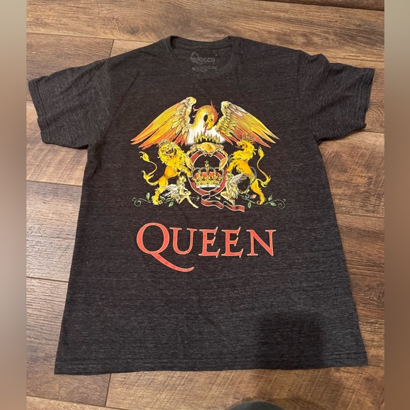 Tops - Queen Tee Shirt